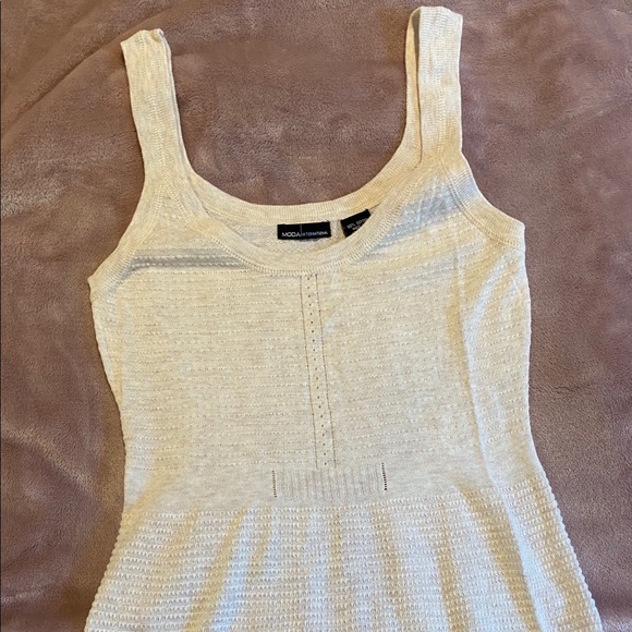 Cream tank top - Picture 2 of 3